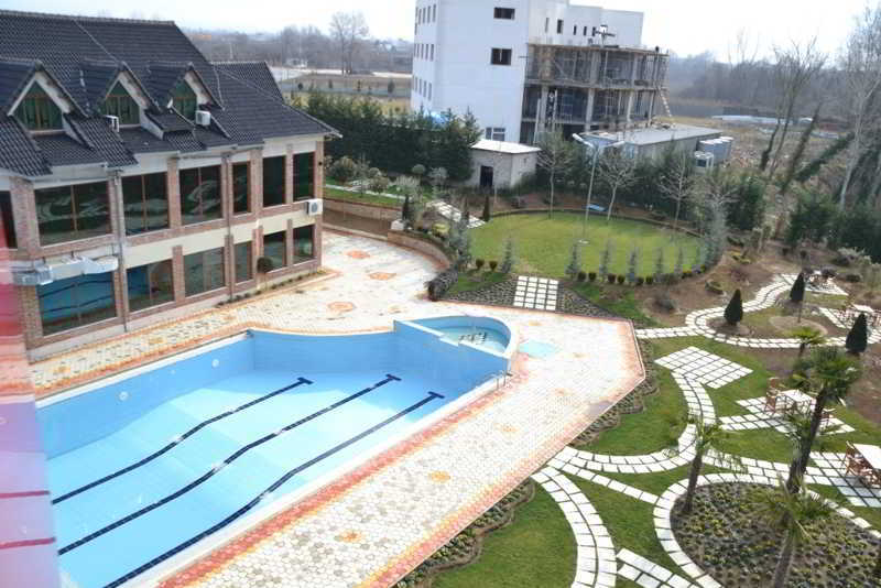 Hotel Vila Aeroport Rinas Exterior photo