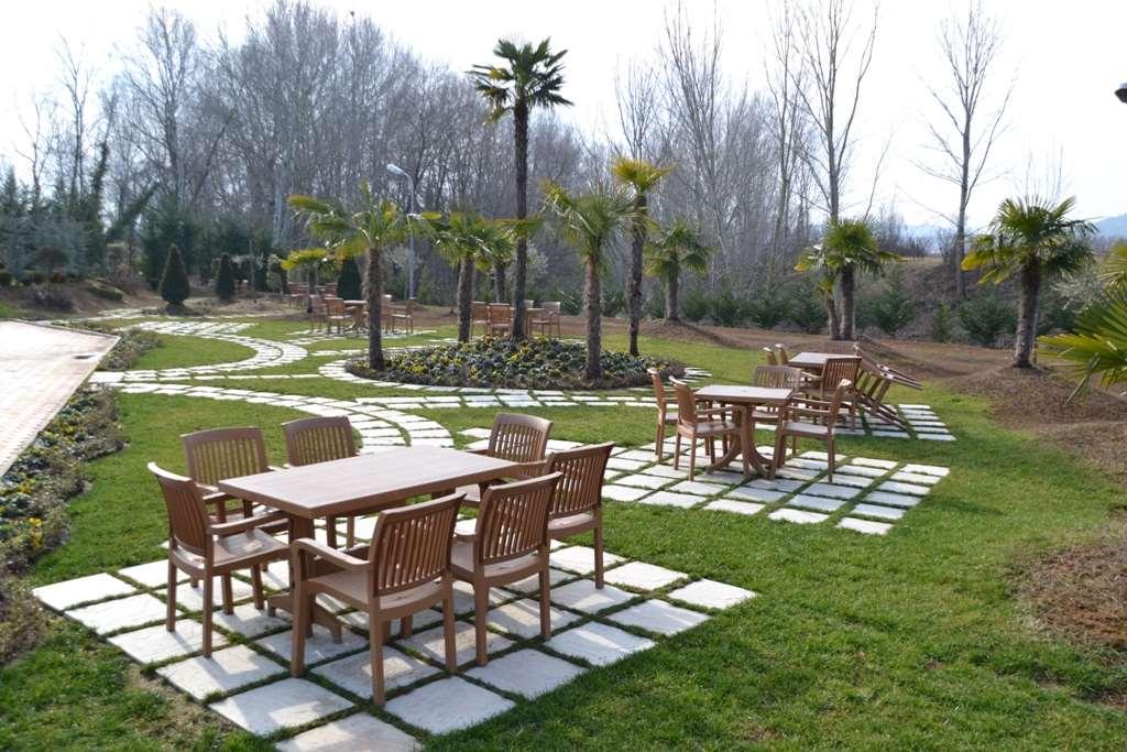 Hotel Vila Aeroport Rinas Facilities photo